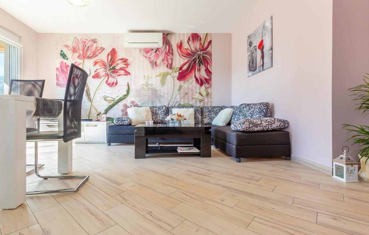 Andela 3 Apartment Makarska Bagian luar foto
