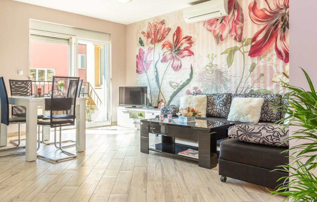 Andela 3 Apartment Makarska Bagian luar foto