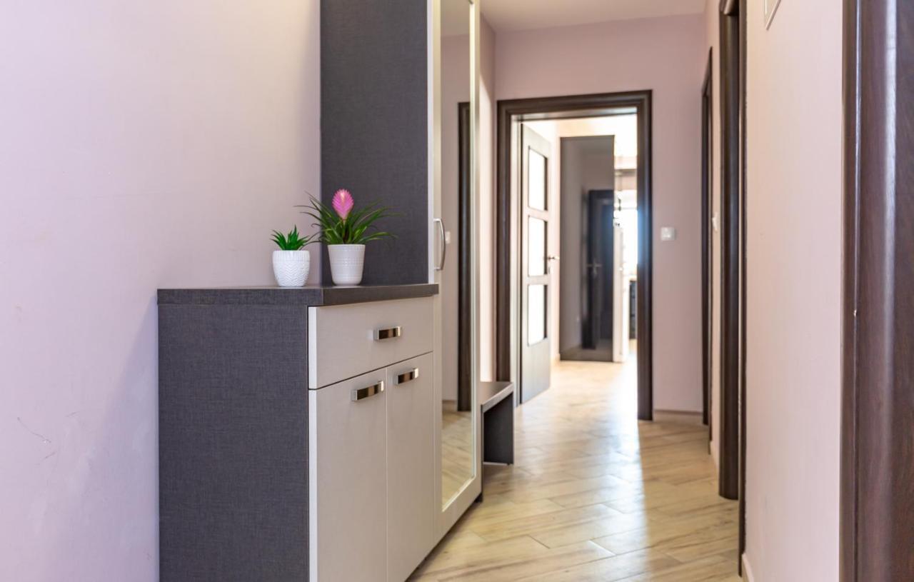 Andela 3 Apartment Makarska Bagian luar foto