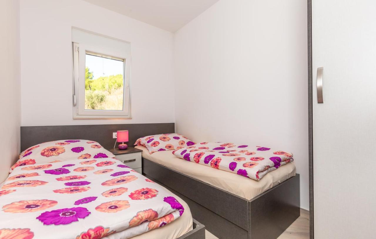 Andela 3 Apartment Makarska Bagian luar foto